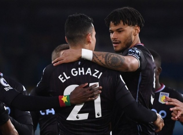 Vào đêm qua, họ có chuyến làm khách đến sân của Leeds United - một đối thủ cực kỳ khó nhằn.