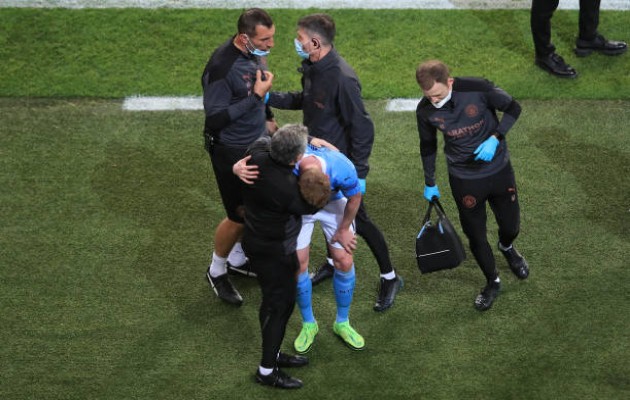 De Bruyne dính chấn thương khá nặng.