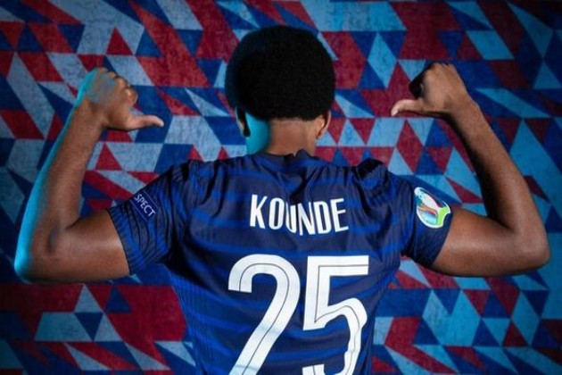 Kounde vẫn là mục tiêu ưu tiên của Chelsea.
