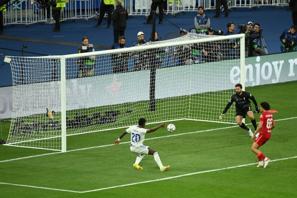 Vinicius mở điểm cho Real Madrid.