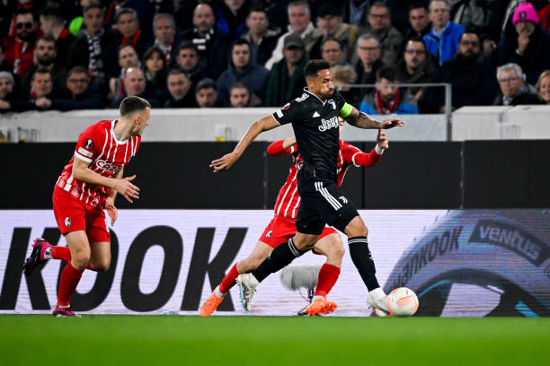 Ảnh bài viết Hậu vệ Juventus khước từ đề nghị khủng của Man Utd