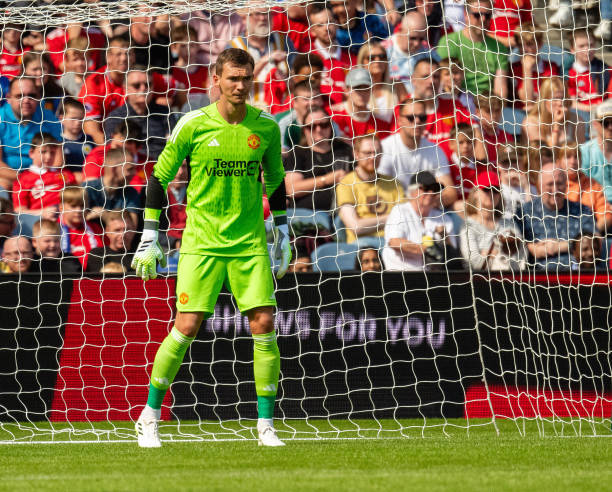 Ten Hag phải tìm ra giải pháp hợp lý nhất cho Kovar.