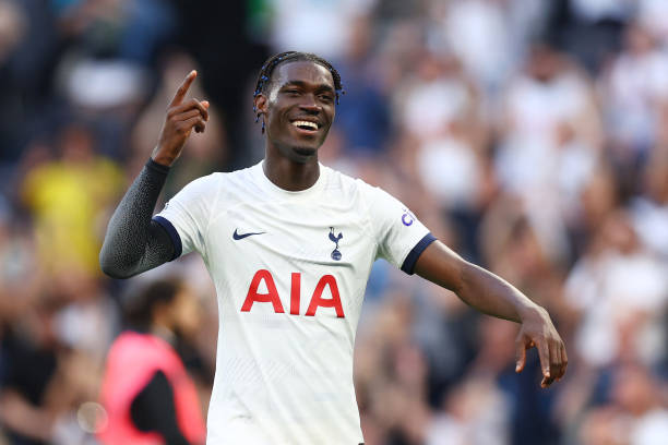Có thể nói, tình huống bỏ lỡ của Bruno đã khiến Man Utd phải trả giá đắt, khi Tottenham bất ngờ trình diễn một bộ mặt hoàn toàn khác biệt trong hiệp hai.