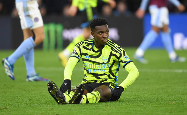 Dù vậy, các học trò của Arteta còn tỏ ra bế tắc hơn so với 45 phút thi đấu đầu tiên và chỉ có thể tung ra vỏn vẹn 4 pha dứt điểm trong suốt hiệp hai.