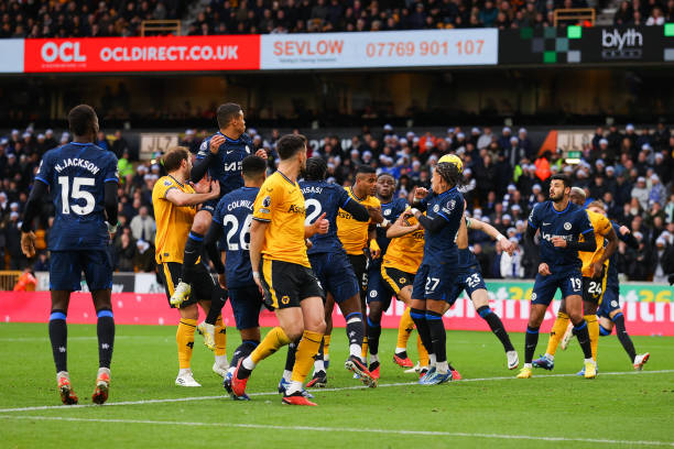 Ảnh bài viết Thủ môn nhận thẻ dù không ra sân, Chelsea chuẩn bị chịu phạt