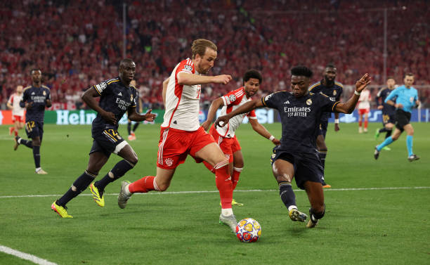 Với lợi thế sân nhà, đoàn quân của HLV Thomas Tuchel nhập cuộc đầy hứng khởi và tỏ ra lấn lướt ngay từ những phút đầu trận.