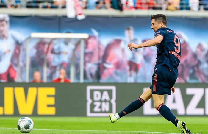 Cựu tiền đạo của Dortmund đạt được hiệu suất rất lý tưởng dành cho một chân sút. Cứ mỗi 52 phút, Lewandowski lại có 1 lần điền tên lên bảng điện tử