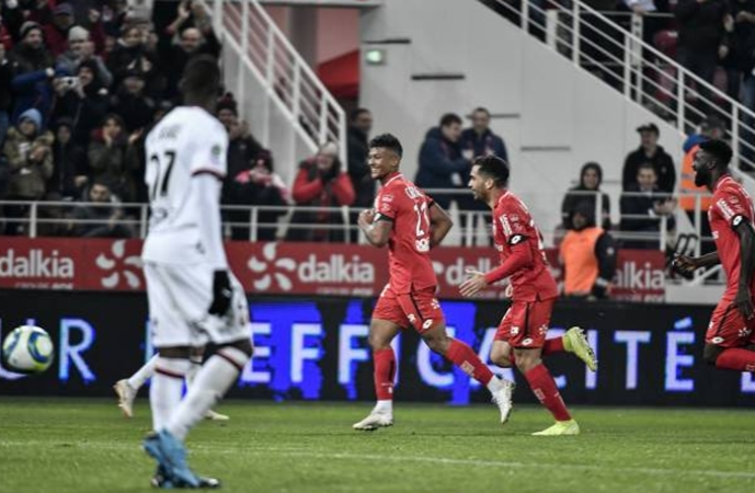 Mounir Chouiar tiếp tục cho thấy anh quan trọng với Dijon như thế nào. Tiếp đón Rennes, số 21 đã đóng góp 1 bàn thắng.