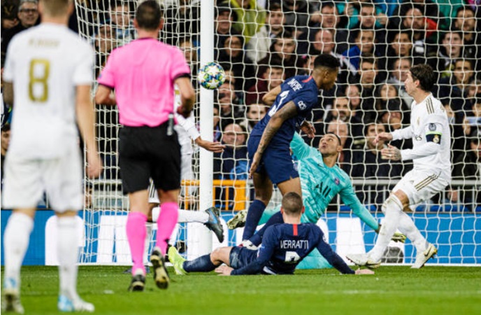 "Kền kền trắng" sút trúng đích 12 lần và Navas đã cứu thua cho PSG 10 tình huống.