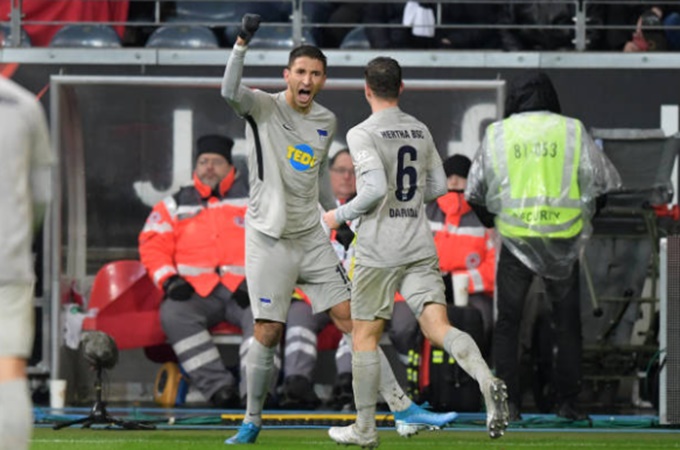 Marko Grujic đã lập công trước Frankfurt, qua đó giúp Hertha Berlin có điểm tại vòng 14.