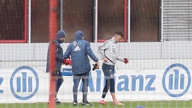Ngoài ra, Ivan Perisic đã gặp chấn thương mắt cá nên anh sẽ vắng mặt ở trận chiến gặp Schalke.