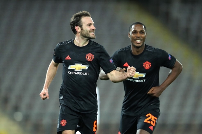 Mata hạnh phúc vì chơi bóng bên cạnh Ighalo và Fernandes.