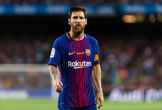 Messi có tên trong danh sách vì thành tích 19 bàn và 12 kiến tạo cho Barca, điều không ai sánh bằng cho tới lúc này.