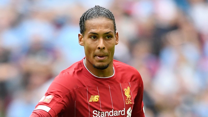 Virgil van Dijk chính là thủ lĩnh nơi hậu phương của Liverpool. Từ ngày cập bến Anfield, trung vệ người Hà Lan hiếm khi thi đấu dưới sức.