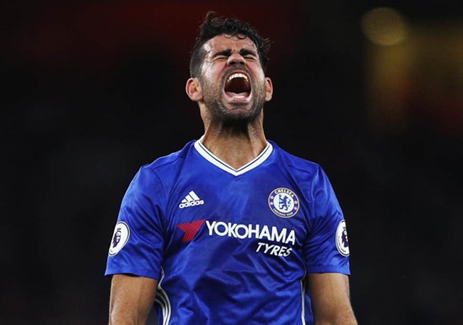 Diego Costa từng là tay săn bàn chủ lực của Chelsea. Với lối đá khôn ngoan và sở hữu bản năng sát thủ, Costa luôn khiến mọi hàng thủ tại Ngoại hạng Anh dè chừng.