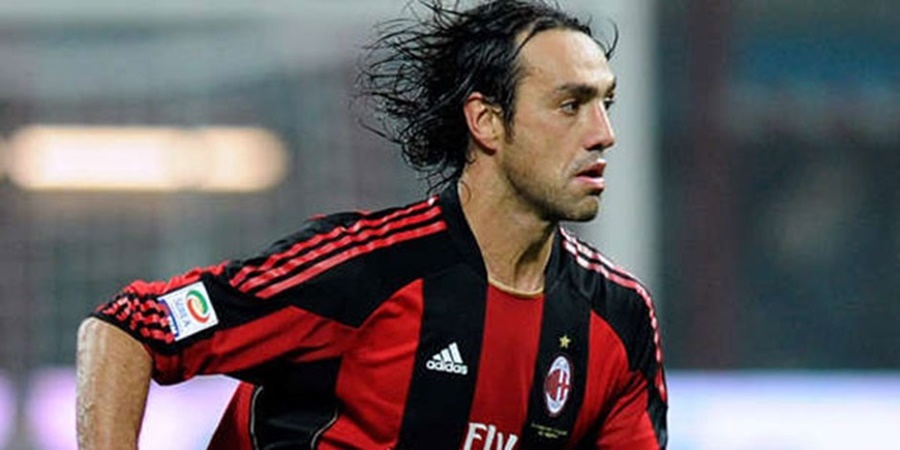 Bóng đá Ý sản sinh rất nhiều trung vệ giỏi và Alessandro Nesta là 1 trong số đó. Anh thành công trong màu áo Lazio, AC Milan lẫn ĐTQG.