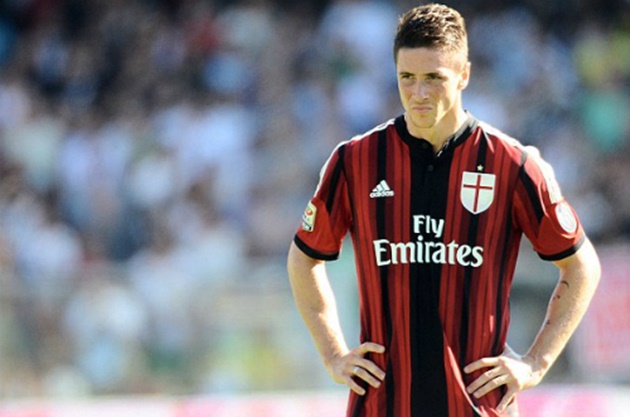 Liệu sẽ có bao nhiêu người nhớ Fernando Torres từng chơi cho AC MIlan? Chắc chắn sẽ ít người nhớ bởi chúng ta chỉ biết đến một Torres đỉnh cao ở Liverpool hay lần đầu khoác áo Atletico Madrid. Còn khi đến nước Ý, phong độ của El Nino đã sa sút.