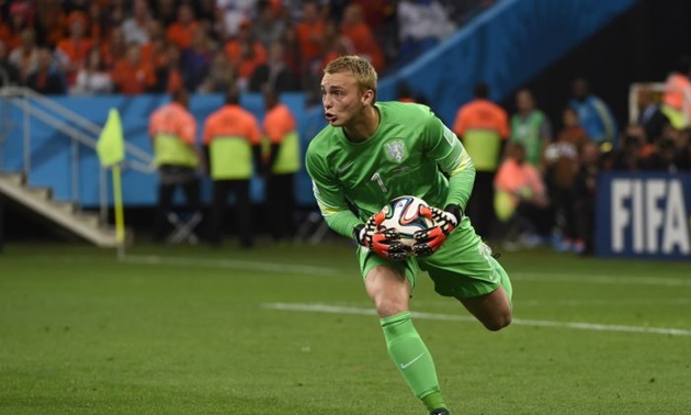 Jasper Cillessen là thủ thành chính của Hà Lan tại World Cup cách đây 6 năm. Sau giải đấu, anh có cơ hội chuyển đến Barcelona và trở thành người của Valencia vào lúc này.