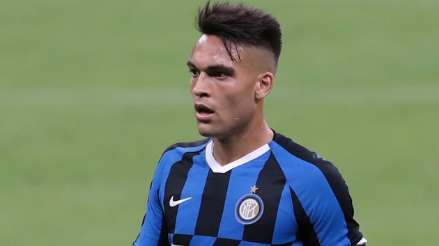 Song hành với Lukaku là Lautaro Martinez, chân sút bỏ túi 21 bàn thắng trên mọi đấu trường ở mùa này.
