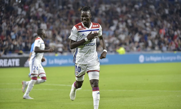 Để sở hữu cựu cầu thủ Chelsea, đội chủ sân Villa Park có thể chi ra tối đa là 20 triệu euro. Trong đó, hơn 18 triệu euro được trả thẳng và phần còn lại sẽ là khoản phụ phí.