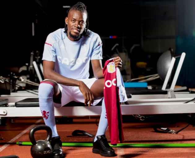 Sau 1 mùa giải rất chật vật trong việc trụ lại giải đấu cao nhất xứ sương mù, Aston Villa đang chi tiêu mạnh tay. Trước Traore, họ đã đón chào sự phục vụ của thủ thành Emiliano Martinez từ Arsenal và 2 gương mặt khác như Ollie Watkins lẫn Matty Cash.
