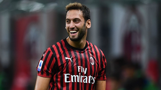 Calhanoglu trên đường tới Inter Milan.