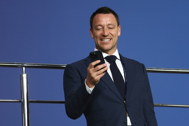 John Terry có nguyện vọng mua lại 1 phần Chelsea.