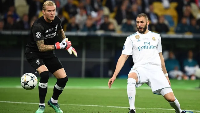 Nhắc đến Loris Karius, NHM nghĩ ngay đến khoảnh khắc anh mắc sai lầm tạo điều kiện cho Karim Benzema ghi bàn ở trận chung kết Champions League 2017/18.