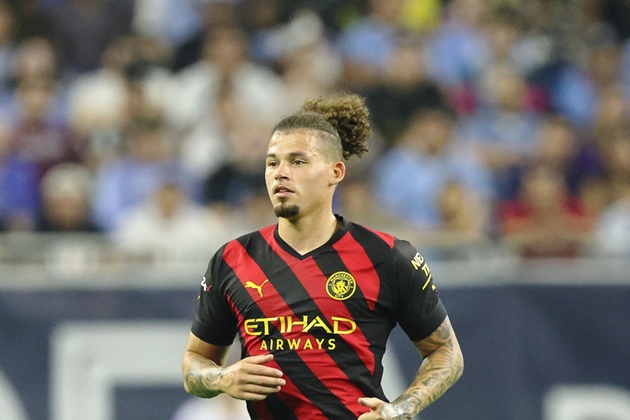 Kalvin Phillips từ chối Man Utd để đến Man City vì không muốn phản bội Leeds United.