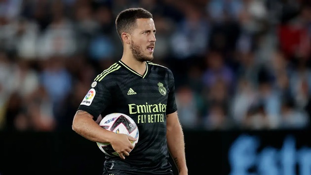Hazard là người được trao cơ hội nhưng rất tiếc anh lại dứt điểm hỏng. Nếu Hazard chỉn chu hơn, Real đã có một bàn thắng đáng nhớ.