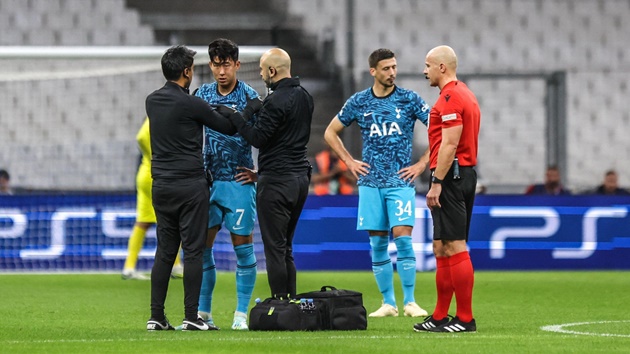 Tottenham xác nhận Son cần phẫu thuật sau chấn thương ở trận gặp Marseille.