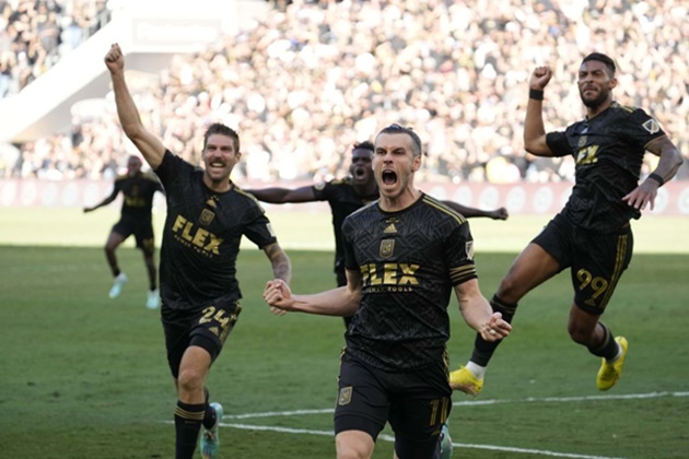 Gareth Bale là cái tên được dư luận nhắc nhiều nhất khi ghi bàn ở phút thứ 120+8 giúp Los Angeles FC kéo Philadelphia vào loạt đấu súng.