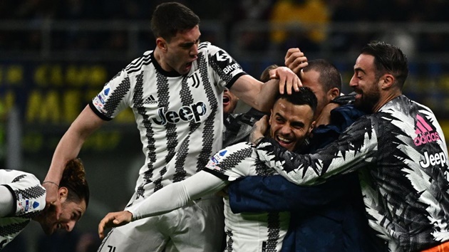 Đội bóng Turin sở hữu 41 điểm sau 27 vòng, xếp thứ 7 trên BXH. Inter bị Lazio vượt mặt với thất bại trên sân nhà và tụt xuống vị trí thứ 3.