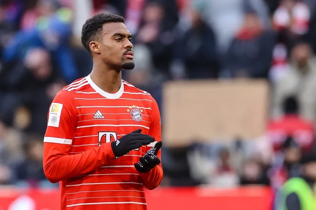 Ryan trong màu áo Bayern Munich.