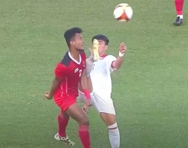 Văn Đô chơi cao chân.