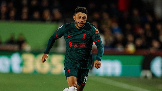 9. Alex Oxlade Chamberlain sẽ là thương vụ 0 đồng sau khi chia tay Liverpool. Ngôi sao người Anh có thể là một sự bổ sung tốt cho các câu lạc bộ Premier League.