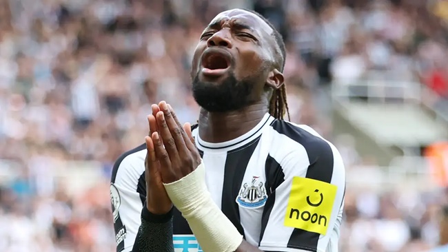 Newcastle chuẩn bị bán Saint-Maximin.