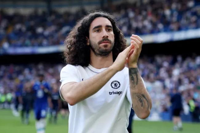 Ảnh bài viết M.U nhắm Cucurella, Darren Bent ngăn cản
