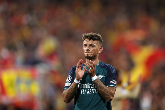 Arsenal dành ra vài tháng để thuyết phục White.