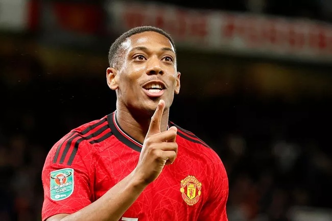 Ảnh bài viết Bão chấn thương càn quét, cờ đến tay Martial