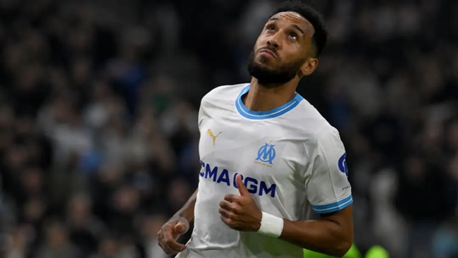 Tiền đạo người Gabon cho thấy mình là thương vụ hời của Marseille. Hè 2023, anh đến đội bóng theo dạng chuyển nhượng tự do.