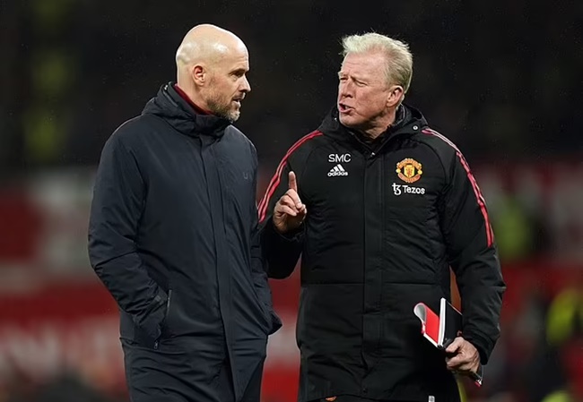 Ten Hag bị chê thiếu cá tính.