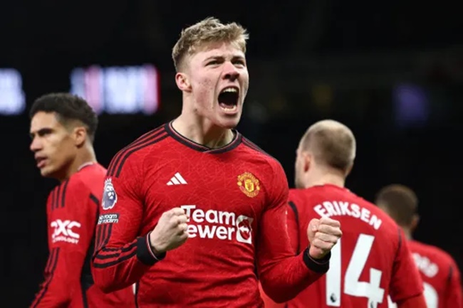 Hojlund trở lại trước Liverpool.