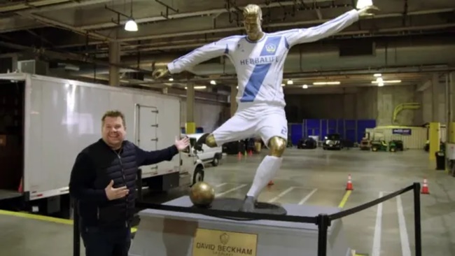Một bức tượng khác của Beckham trong màu áo LA Galaxy từng bị chế giễu.