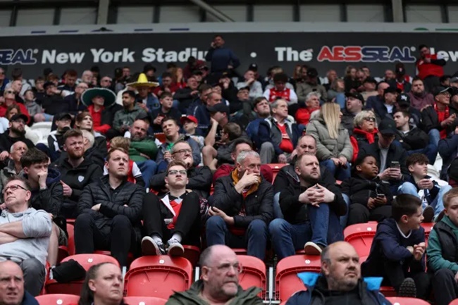 Rotherham chỉ thắng 4 trận trong cả mùa giải, khiến họ kém khu vực an toàn 22 điểm.