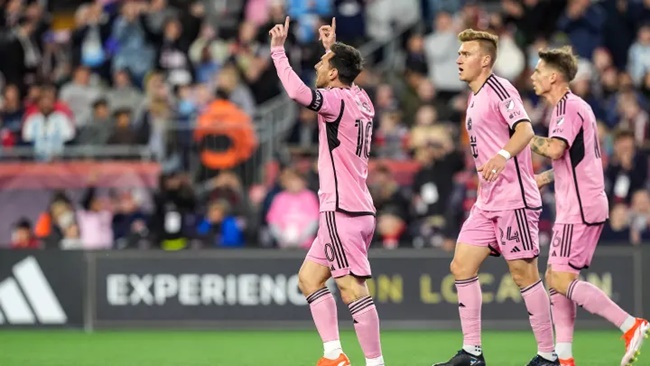 Messi tạo tiếng vang trên sân đối thủ.