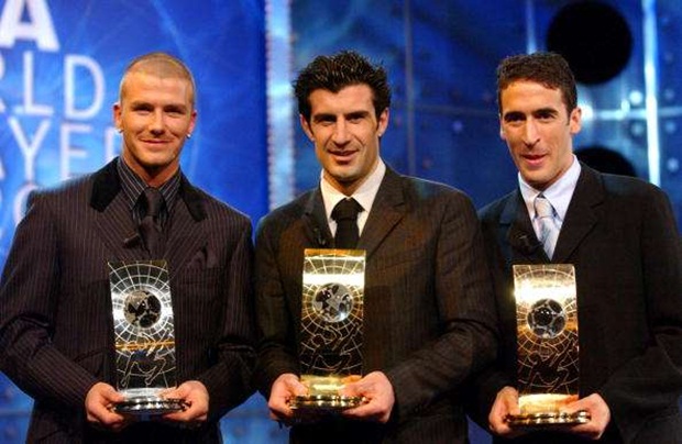 9. Luis Figo - 60 triệu euro (Barcelona sang Real Madrid).