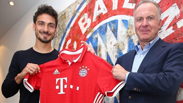 7. Mats Hummels - Borussia Dortmund sang Bayern Munich - 31.5 triệu bảng.