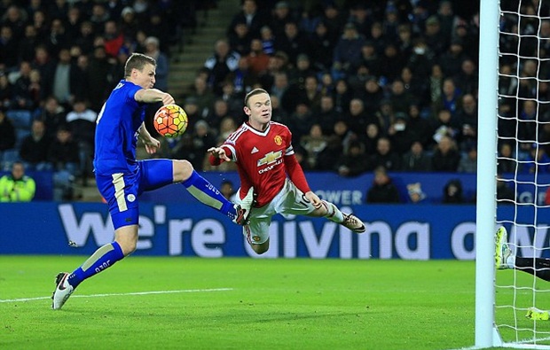 HLV Claudio Ranieri cho rằng Rooney không có cửa thi đấu cho Leicester. Ảnh: Internet.