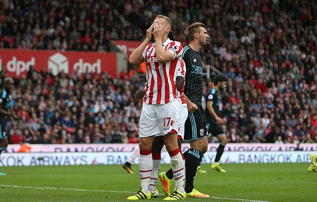 Shawcross đã sẵn sàng để trả thù. Ảnh: Internet.
